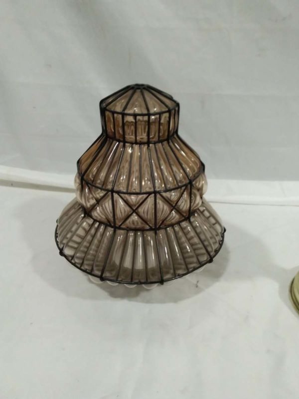 lot 185 electric lamp with shade - Image 3