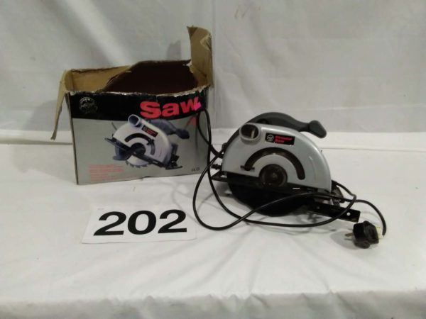 lot 202 Circular saw