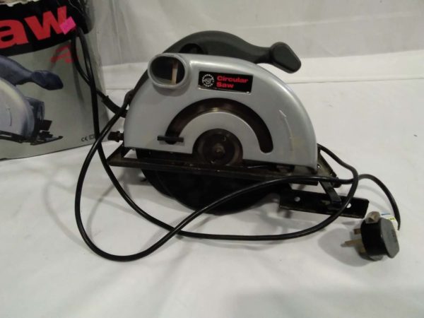 lot 202 Circular saw - Image 2