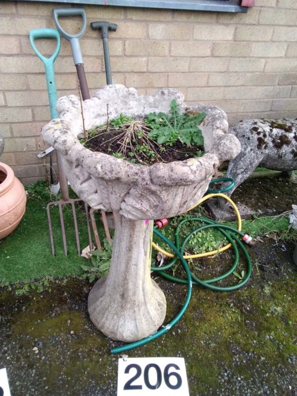 lot 206 tall pedestal garden planter - Image 2