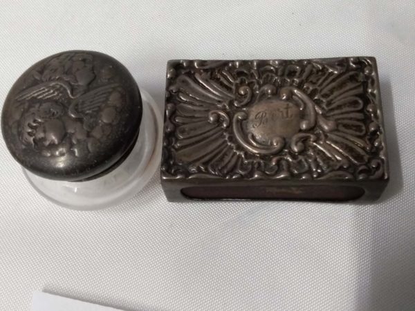 lot 212 antique sterlilng silver match box holder & small lidded pot - Image 3