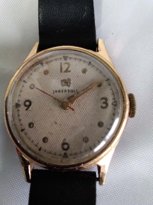 lot 228 vintage Ingersoll mechanical wristwatch – working