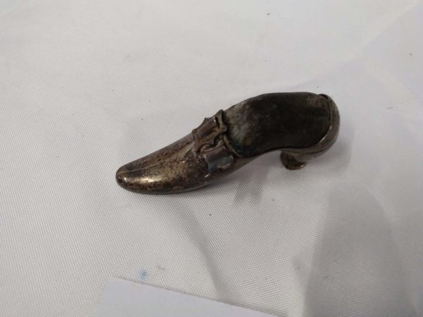 lot 236 antique sterling silver shoe pin cushion - Image 6