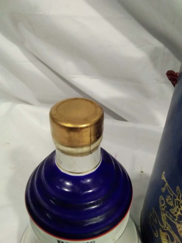 lot 241 Bells Whiskey ( full & sealed) - Image 5