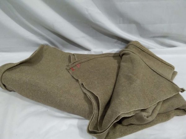 lot 243 2 military blankets