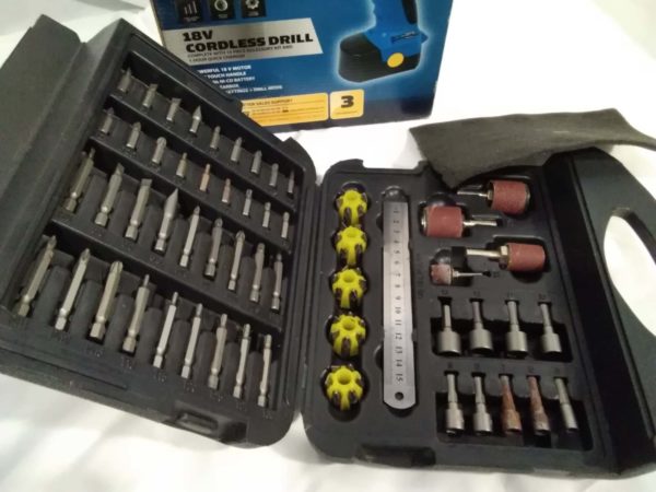 lot 246 Work zone 18v cordless drill ( as new) & case of drill bits etc - Image 4