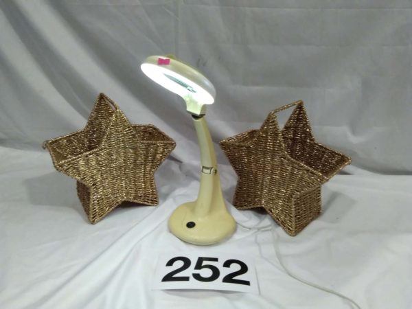 lot 252 2 star design baskets & magnifing lamp