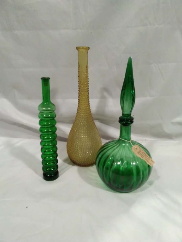 lot 257 3 Genie bottles