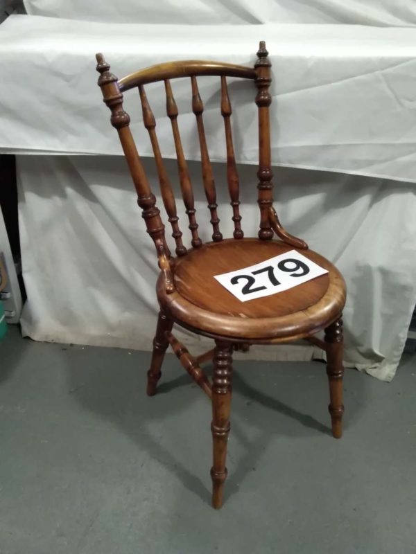 lot 279 vintage chair