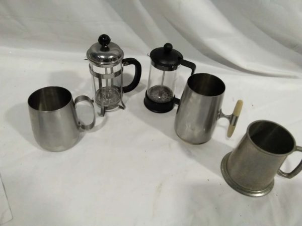 lot 302 2 cafetieres & 3 tankards - Image 4