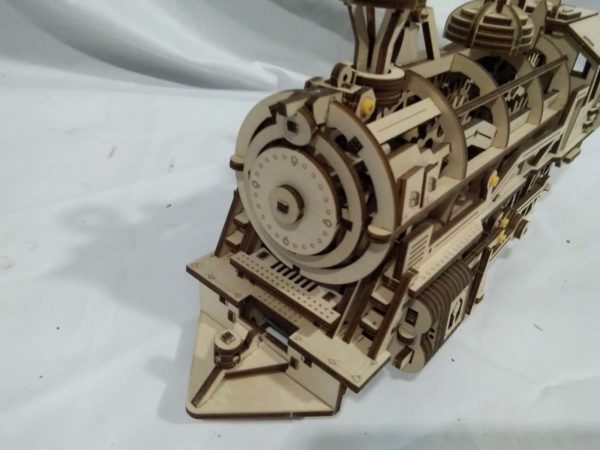 lot 306 wooden model / kit train - Image 2