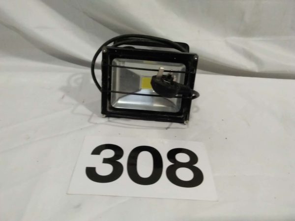 lot 308 outside / garage flood light - Image 2