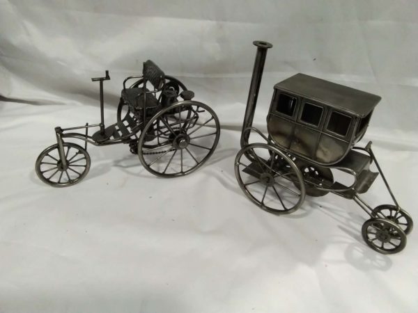 lot 313 2 x metal vintage style steam vehicles - Image 5