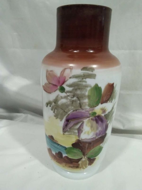 lot 337 vintage hand painted vaseline glass vase - Image 2