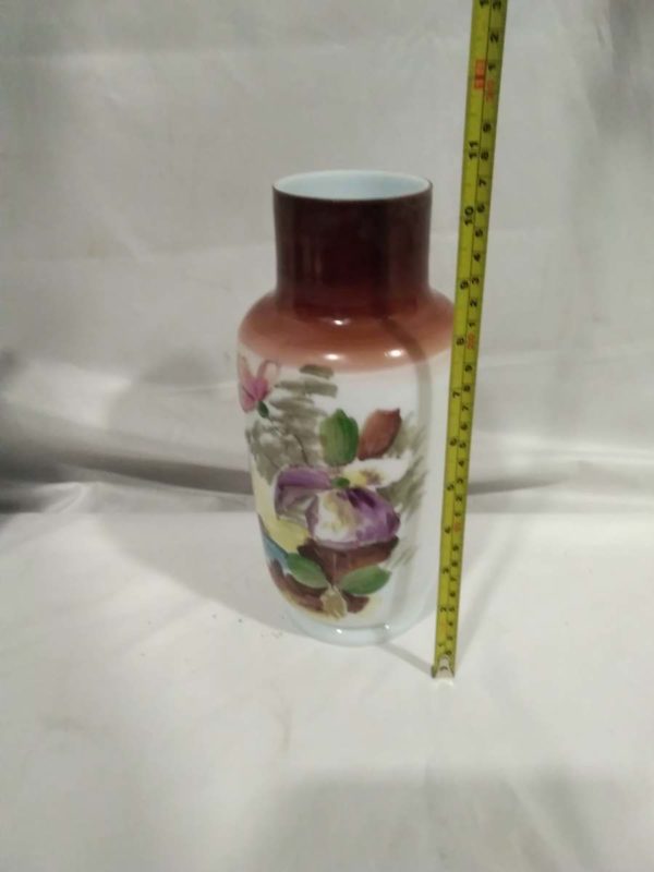 lot 337 vintage hand painted vaseline glass vase - Image 3