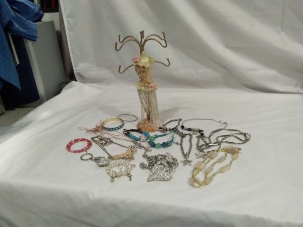 lot 330 jewellery stand & contents - Image 2