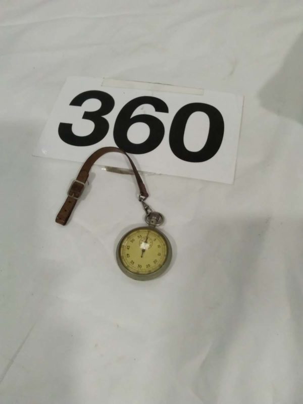 lot 360 WW2 military issue – air ministry stop watch – working