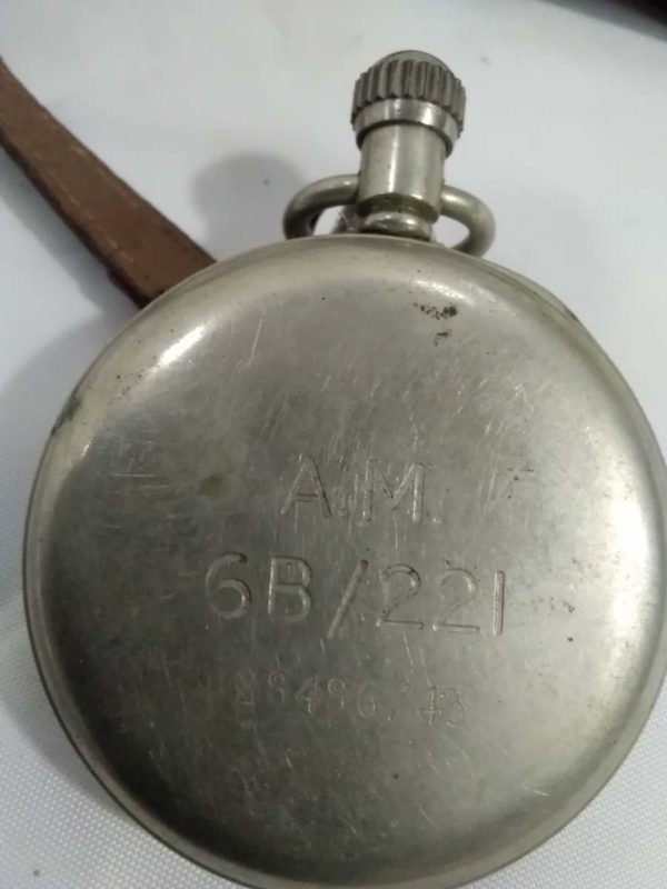 lot 360 WW2 military issue – air ministry stop watch – working - Image 3