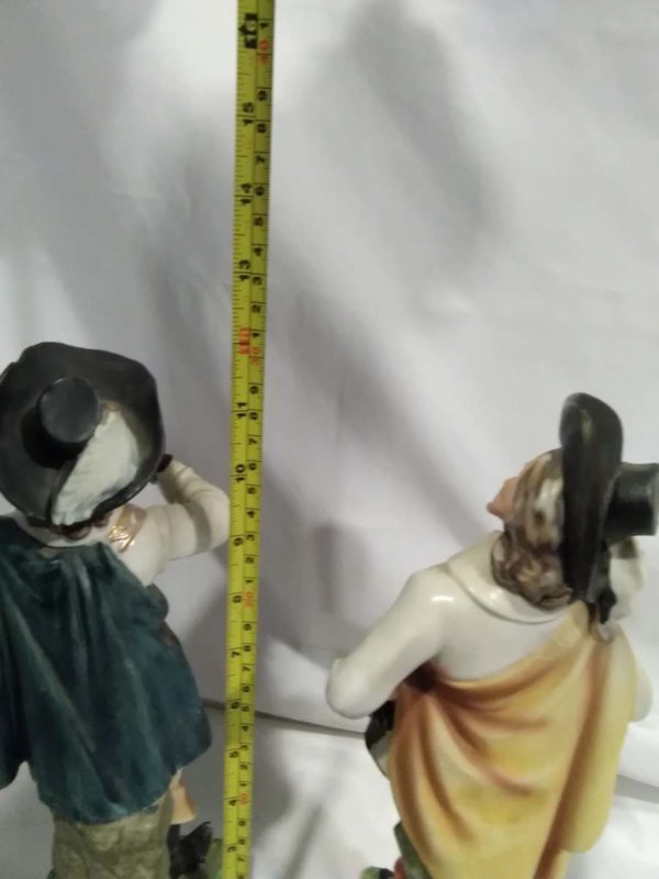 lot 389 2 vintage cavalier / soldier figurines - Image 3