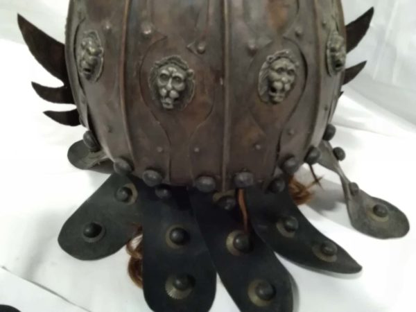 lot 391 collectable Reproduction Chinese warrior style helmet ( head not included) - Image 4