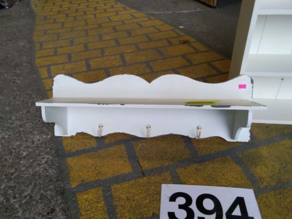 lot 394 coat / towel hooks & shelf unit - Image 5