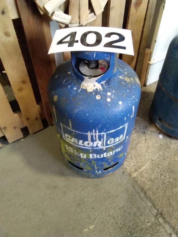 lot 402 gas bottle ( full)