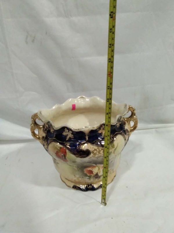 lot 440 Victorian Floral Plant Pot - Image 3