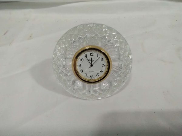 lot 460 Crystal Clock working