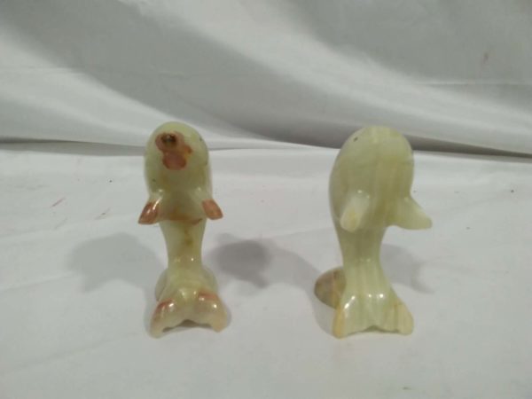 lot 465 pair of dolphin onyx ornaments - Image 4