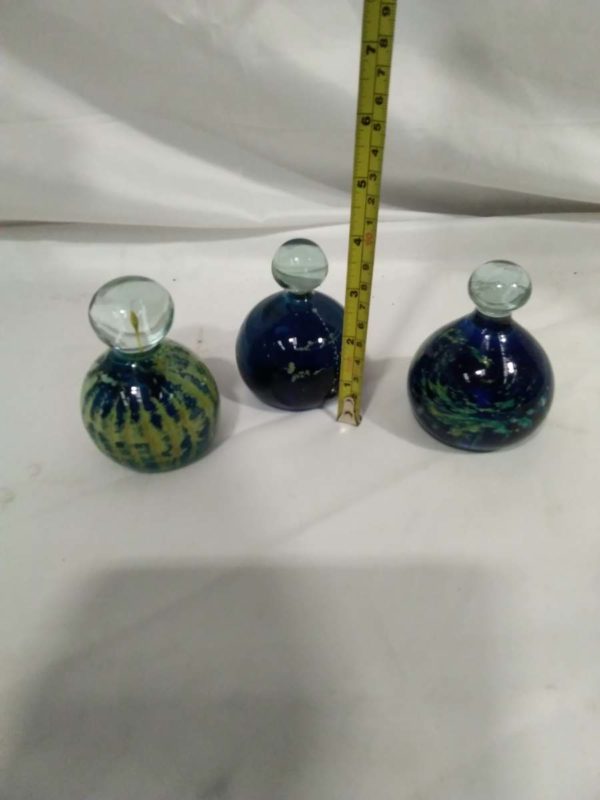 lot 467 3x Paper Weights - Image 3