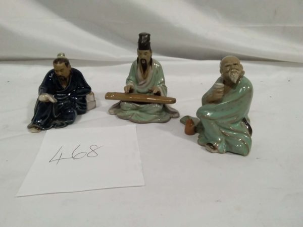 lot 468 3x Oriental Figures