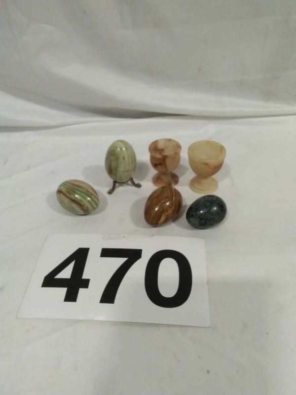 lot 470 2x Onyx egg cups and 4x eggs - Image 2