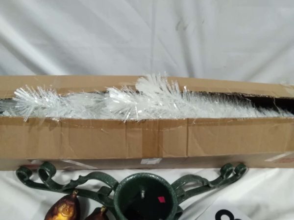 lot 483 white fibre optic Xmas tree, metal tree stand & 3 hedgehog ornaments - Image 5