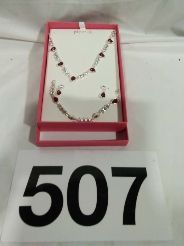 lot 507 Boxed Jewellery  gift set with Red & White stones - Image 2