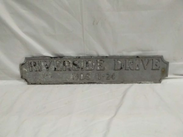 lot 529 cast iron street sign Riverside Drive