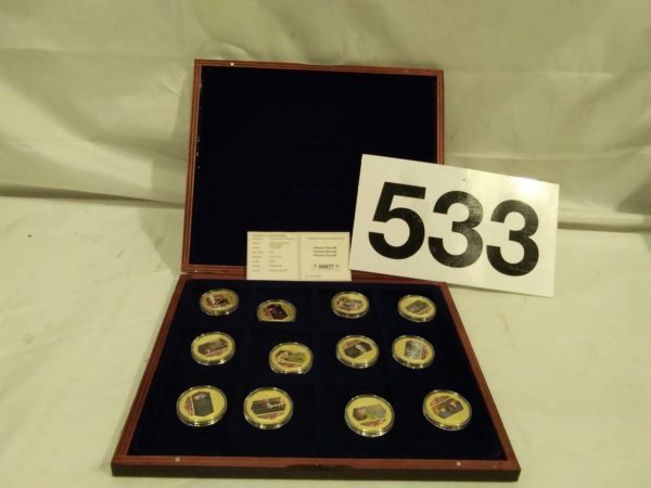 lot 533 Winston Churchill gold layered set of 12 - Image 2