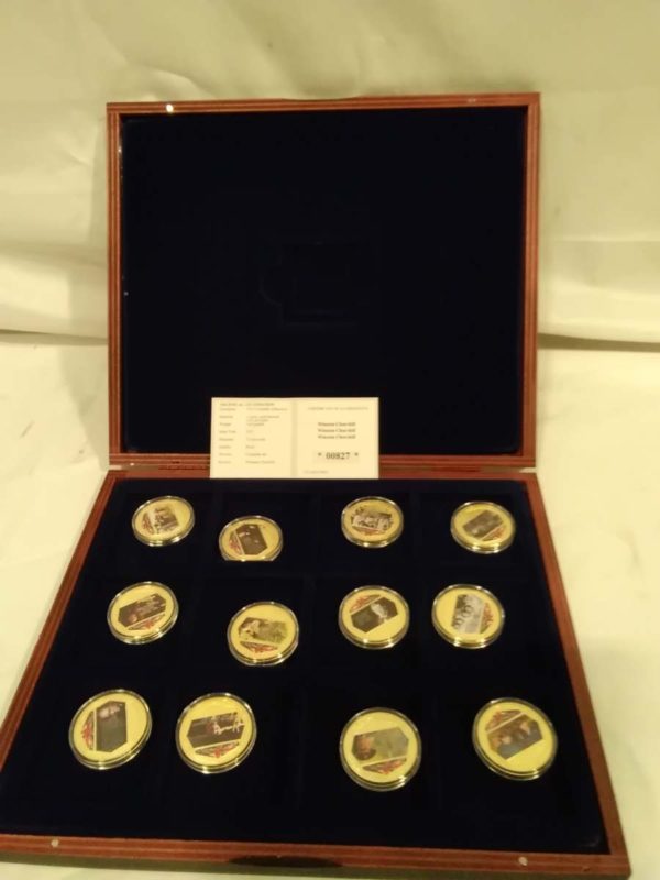 lot 533 Winston Churchill gold layered set of 12