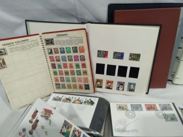 lot 572 2 albums of first day covers plus albums of stamps - Image 4