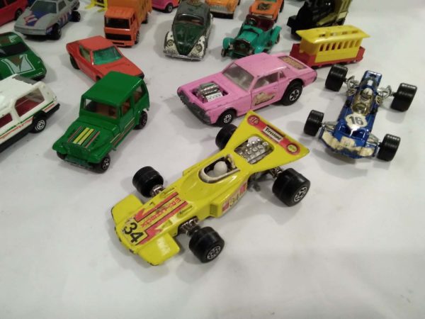 lot 577 assorted vehicles inc Corgi & Matchbox - Image 9