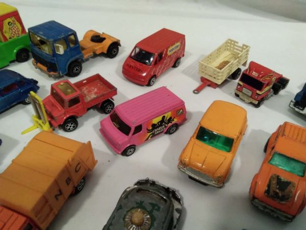 lot 577 assorted vehicles inc Corgi & Matchbox - Image 6