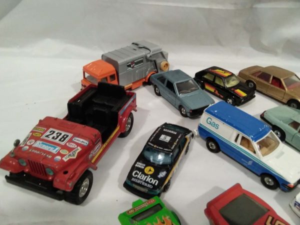 lot 578 assorted vehicles inc Corgi - Image 5