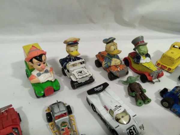 lot 579 assorted vehicles inc  Matchbox - Image 7