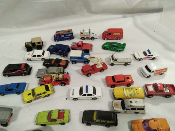 lot 581 assorted vehicles inc Corgi & Matchbox - Image 4