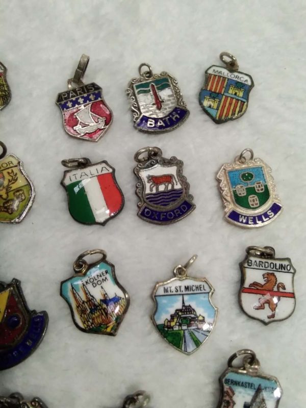 lot 604 20x vintage sterling silver & enamel bracelet charms - Image 8