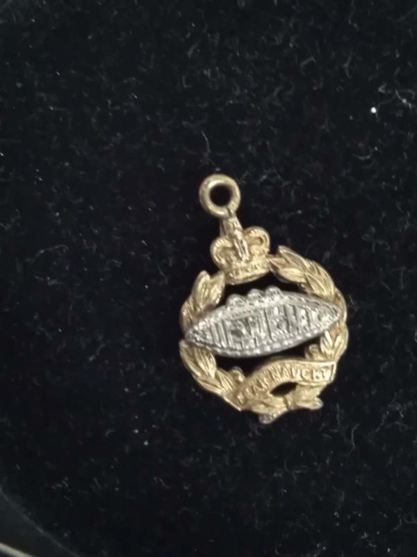 lot 644 sterling silver Tank regiment pendant necklace & spare pendant - Image 4