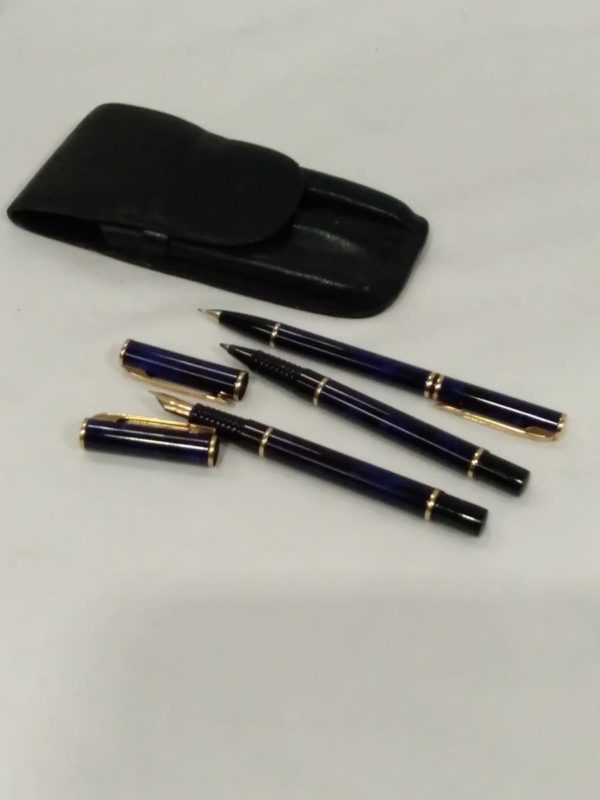 lot 649 Watermans’s 3 pen set in leather case