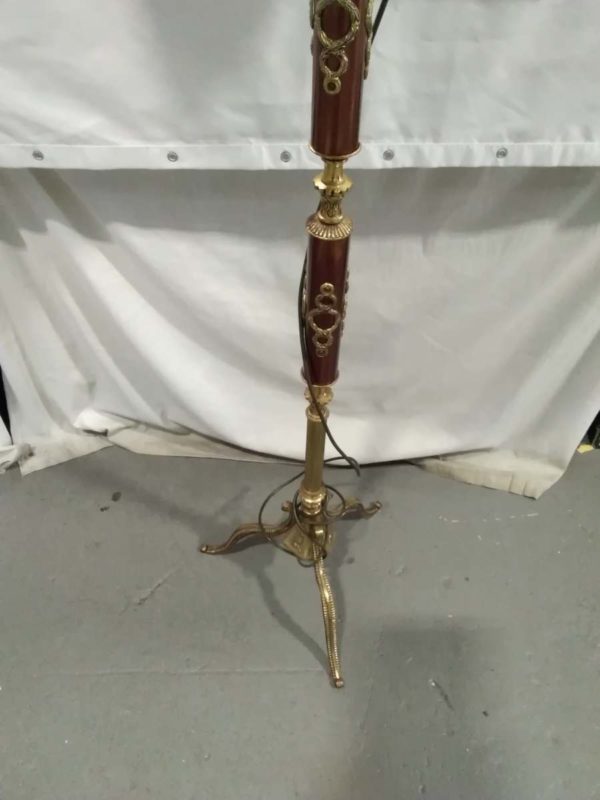 lot 652 vintage standard lamp with shade - Image 2