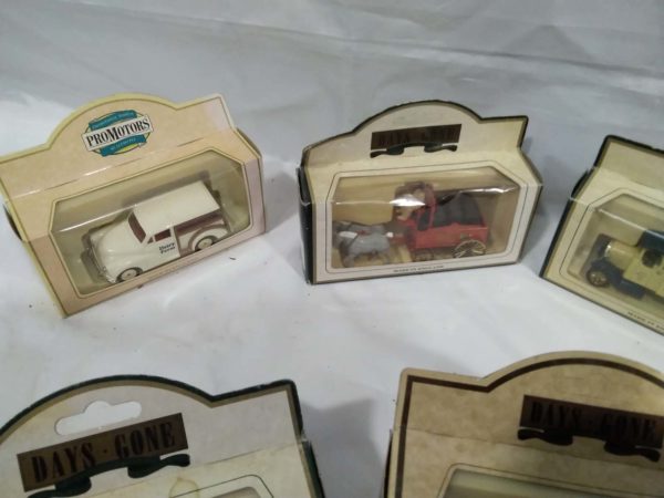 lot 663 15x quantity of diecast model vehicles days gone, yesteryear - Image 2