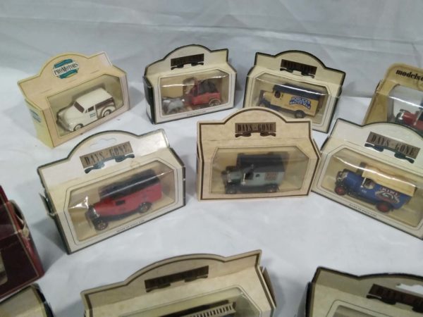 lot 663 15x quantity of diecast model vehicles days gone, yesteryear - Image 6