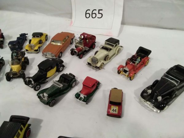 lot 665 quantity of diecast model vehicles inc matchbox & corgi - Image 5